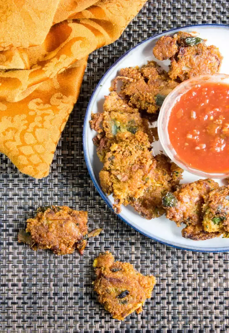 Lentil Pokaras (Dhal Boharai)